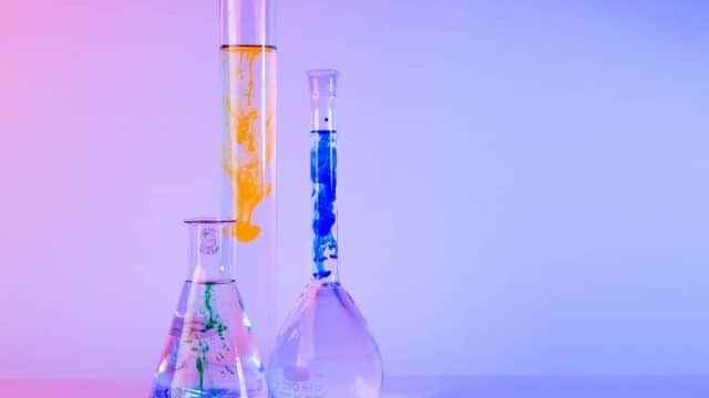 فقرة هل تعلم عن الكيمياء