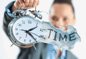 تعبير عن ضياع الوقت