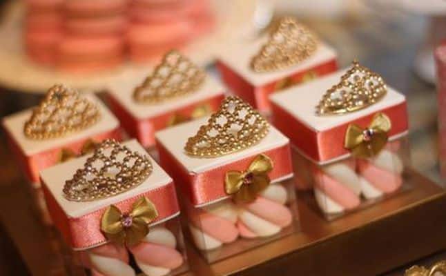 افكار لعمل توزيعات مواليد في البيت