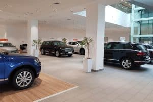 معارض السيارات في الكويت