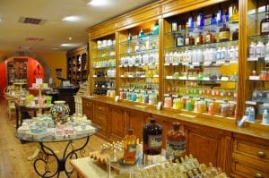 محلات بيع عطور في مكة