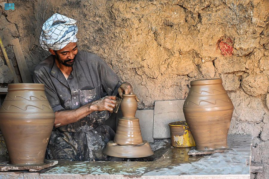 محلات بيع الفخار في المدينة المنورة