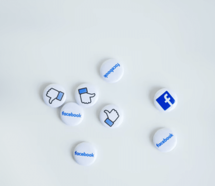 How does social media affect public opinion? 3