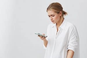 كيف أتعامل مع شخص لا يرد على رسائلي