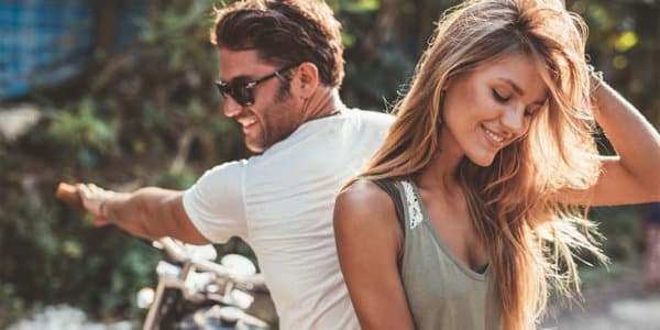 كيفية جذب الرجل عبر مواقع التواصل