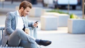 كيفية جذب الرجل عبر مواقع التواصل