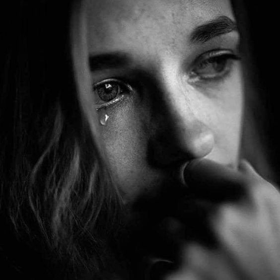 خلفيات تيك توك حزينه 4