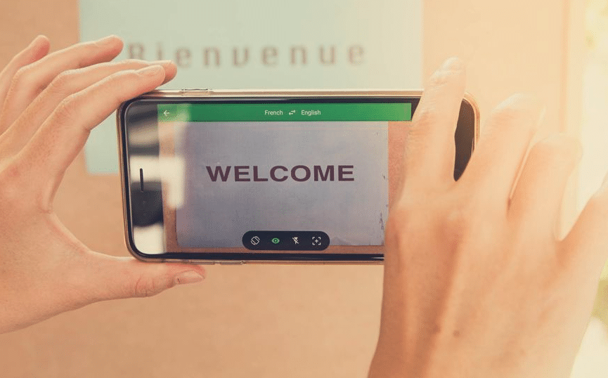 ما اشهر برامج الترجمه الفورية