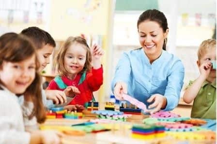 موضوع تعبير عن دور الوالدين في تربية الأبناء بالانجليزي