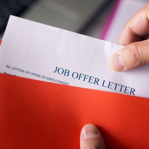 ايميل اعتذار عن الحضور بالانجليزي