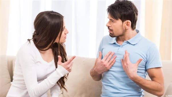 كيف تعرف ان زوجتك تفكر بغيرك
