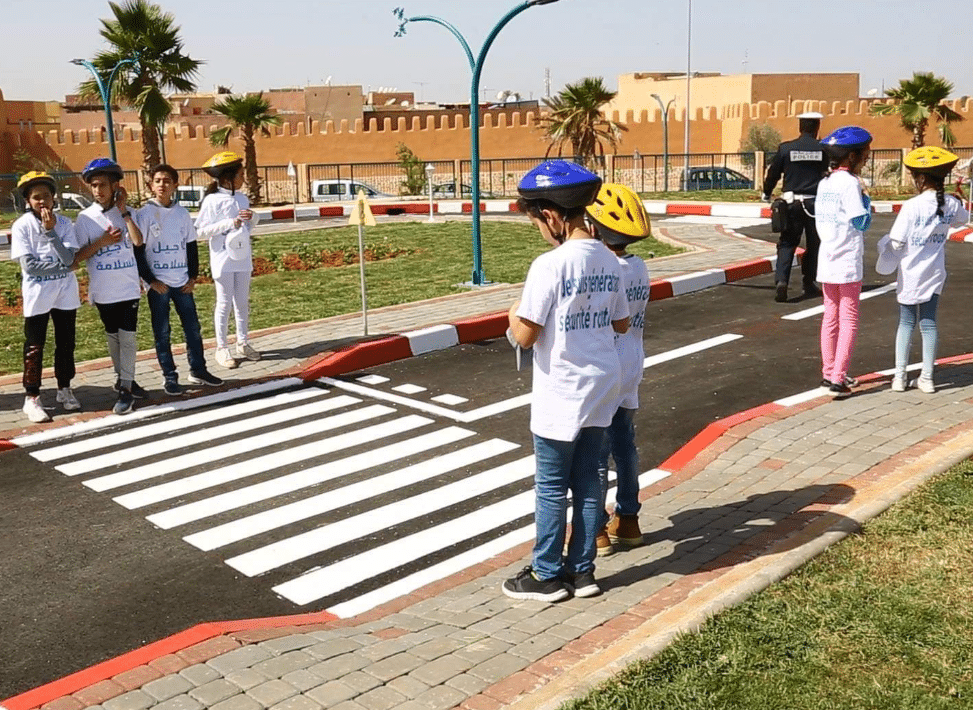 أخطار الطريق للأطفال
