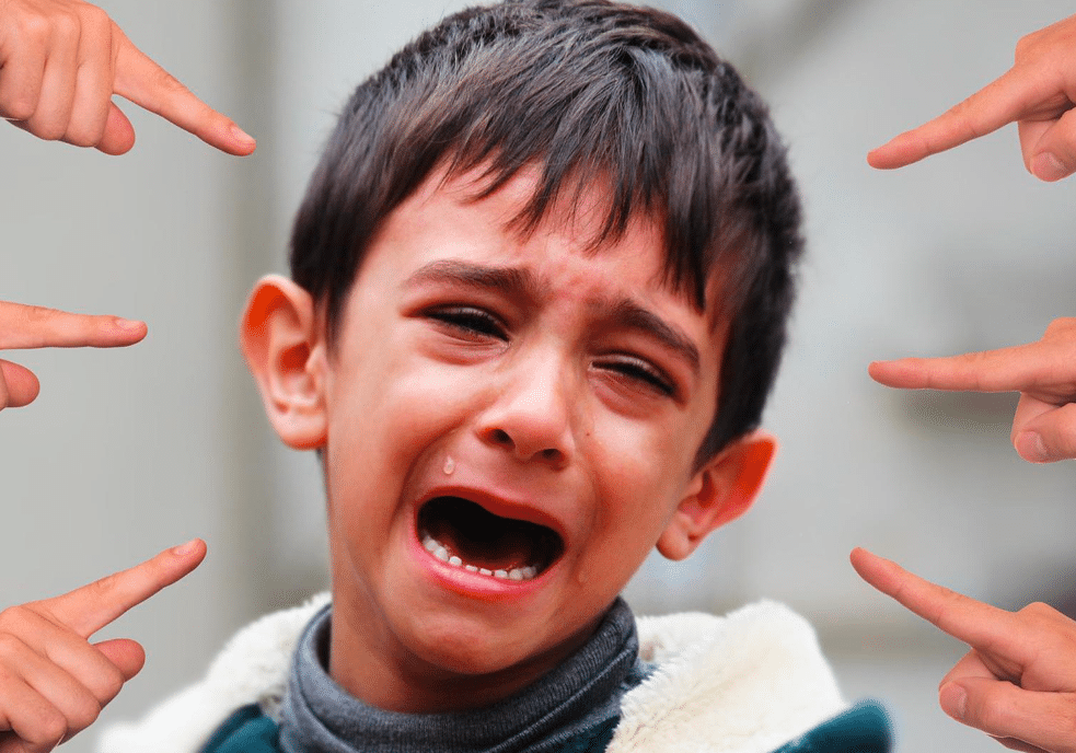 اذاعة مدرسية باللغة الانجليزية عن التنمر