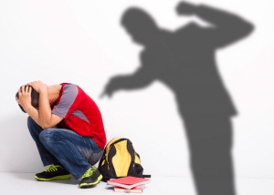 حوار بين شخصين عن العنف