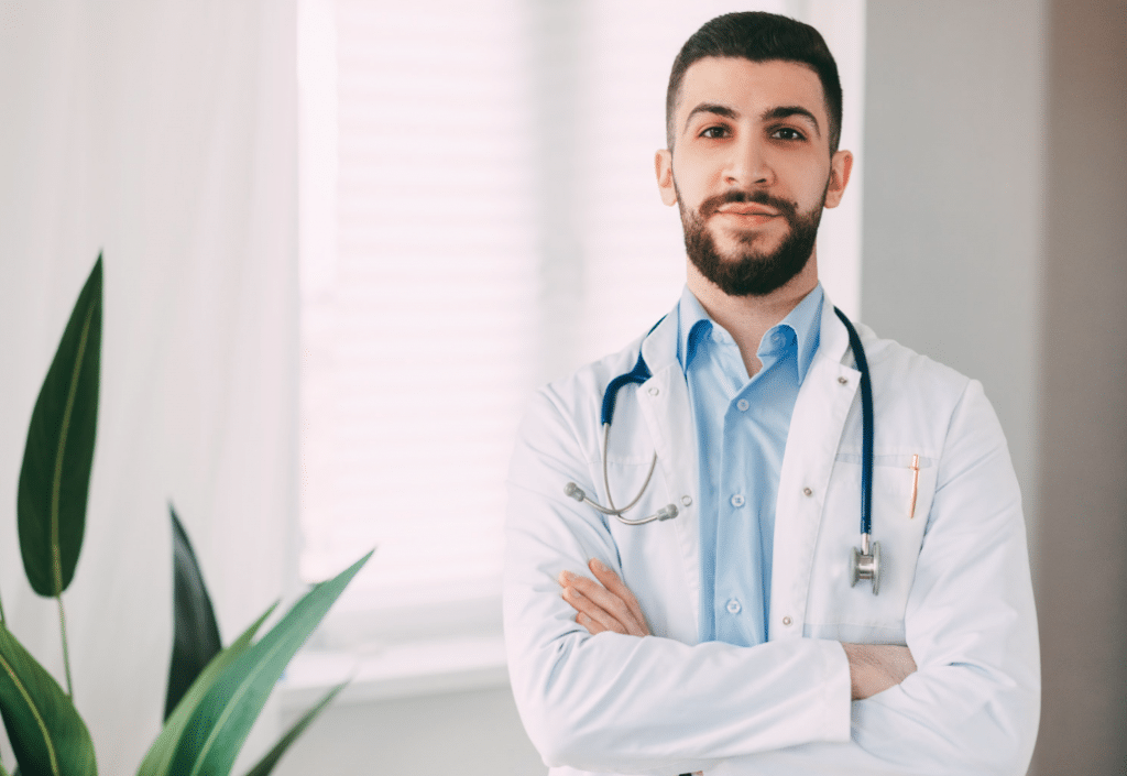 موضوع تعبير بالانجليزي عن الدكتور
