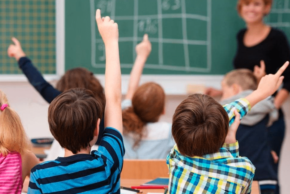 اذاعة مدرسية عن الانضباط وعدم الغياب