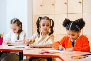 جمل بسيطة بالفرنسية للاطفال