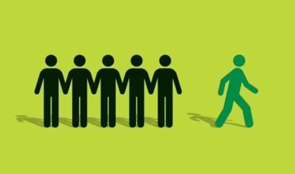تعبير عن أنواع الانحياز .. وتعريفها بالأمثلة بالعربي والانجليزي