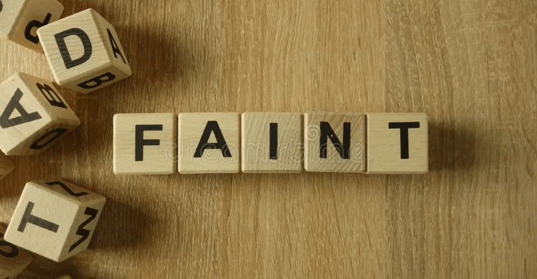 الترجمات الرئيسية لكلمة faint بالعربي والانجليزي