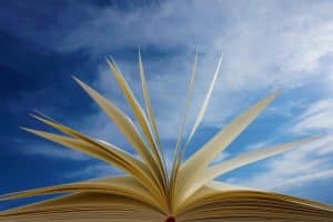 بحث بالانجليزي عن مؤشرات النمط التفسيري مترجم للعربي