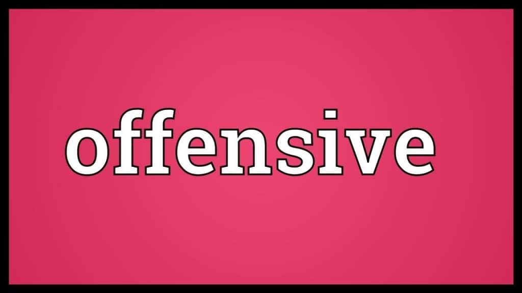 معنى وترجمة كلمة offensive بالانجليزي