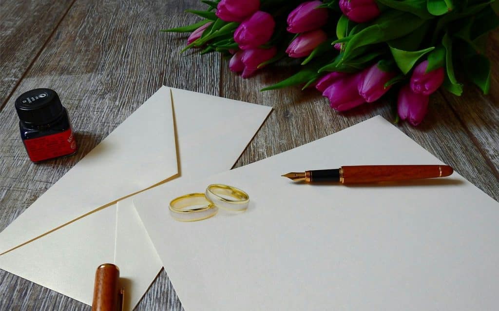صيغ وعبارات بالانجليزي تكتب على بطاقات دعوة الزواج مترجمة للعربية
